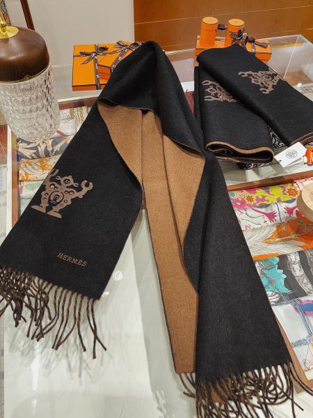 Streetwear Scarf Hermes 323815 size:180*35cm