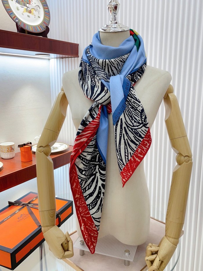 Streetwear Scarf Hermes 328843 size: 140cm*140cm