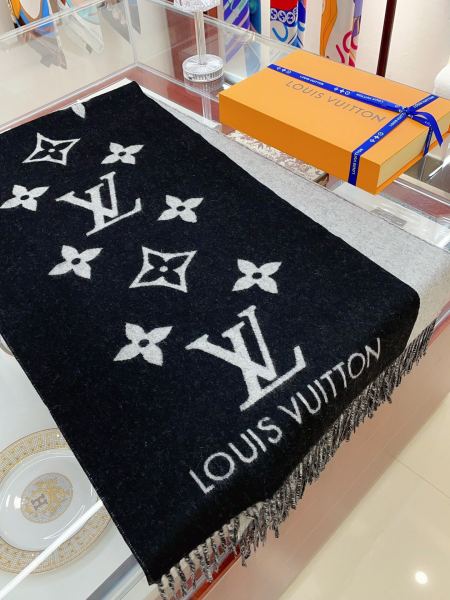 Streetwear Scarf LV 328826 size:45*190cm