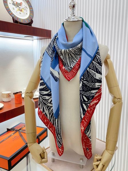 Streetwear Scarf Hermes 328843 size: 140cm*140cm