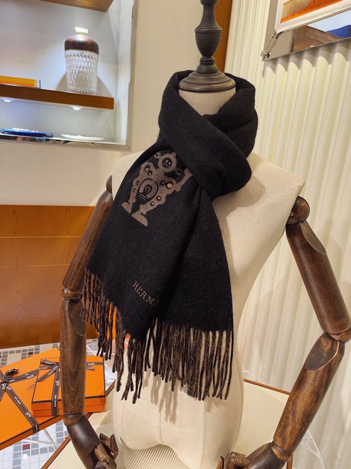 Streetwear Scarf Hermes 323815 size:180*35cm