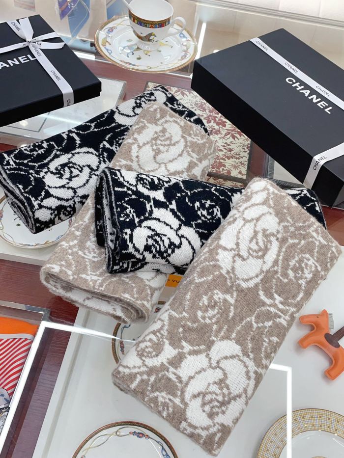 Streetwear Scarf CHANEL 328850 SIZE:90cm*90cm