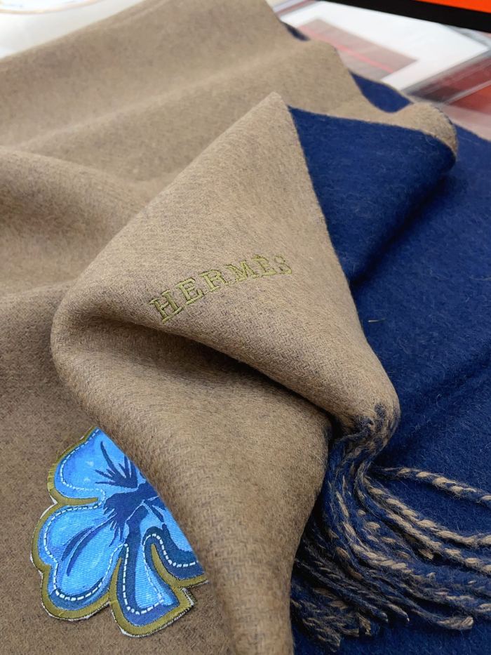 Streetwear Scarf GUCCI 328852 SIZE:30*180cm