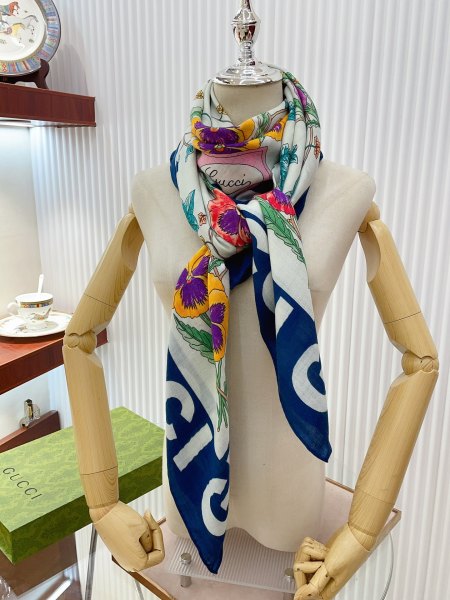 Streetwear Scarf GUCCI 328776 SIZE:90cm*90cm