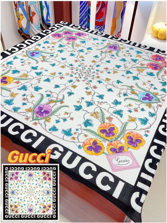Streetwear Scarf GUCCI 328777 SIZE:140*140.cm