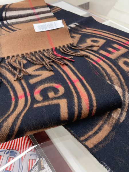Streetwear Scarf Burberry 328789 SIZE:30*180cm