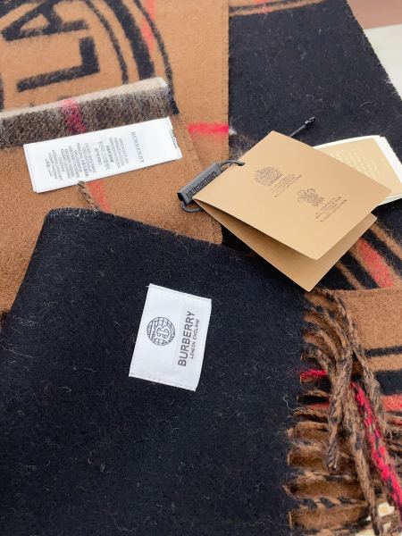 Streetwear Scarf Burberry 328789 SIZE:30*180cm