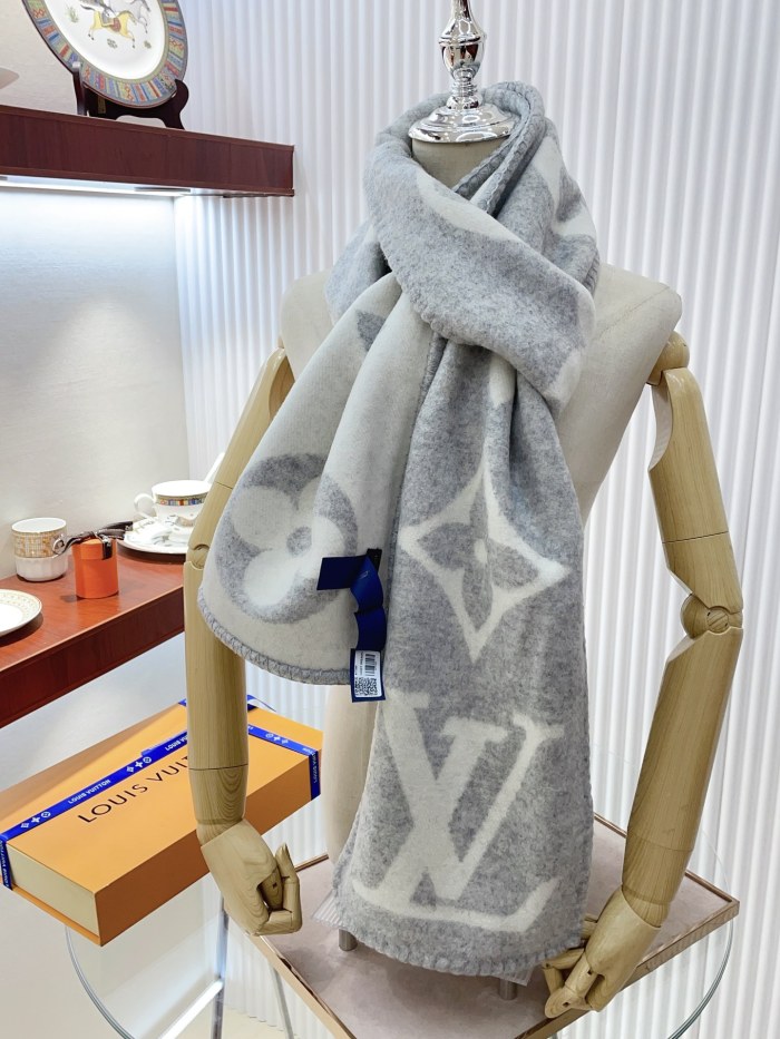 Streetwear Scarf LV 328764 SIZE: 240*26cm