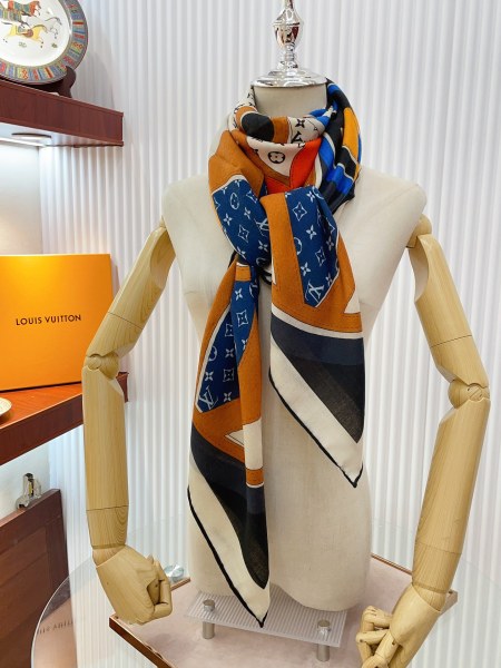 Streetwear Scarf LV 328779 SIZE:135*135cm