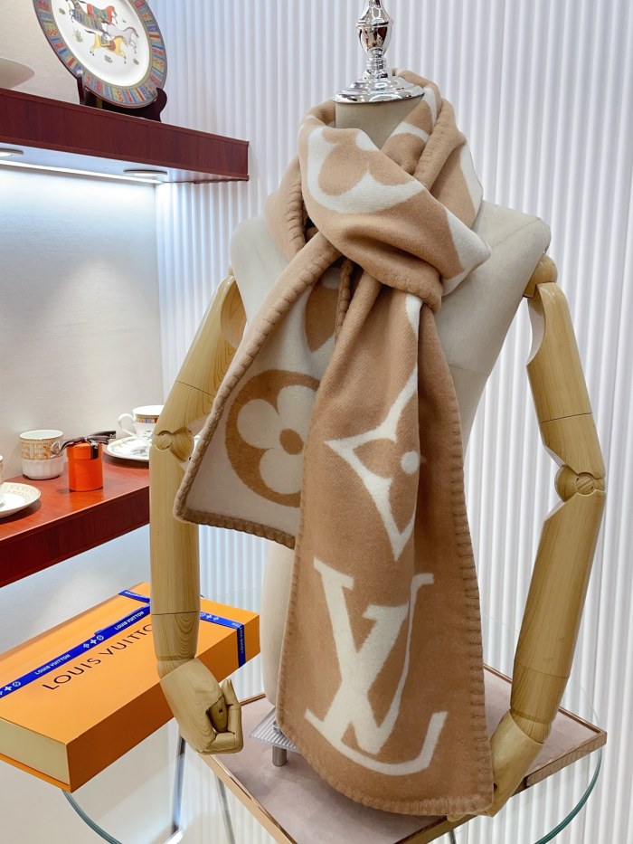 Streetwear Scarf LV 328765 SIZE:240*26cm