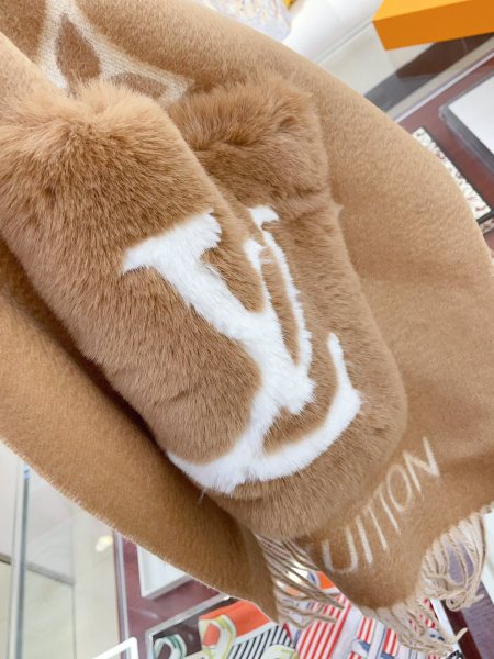 Streetwear Scarf LV 328792 SIZE:190 x 46cm