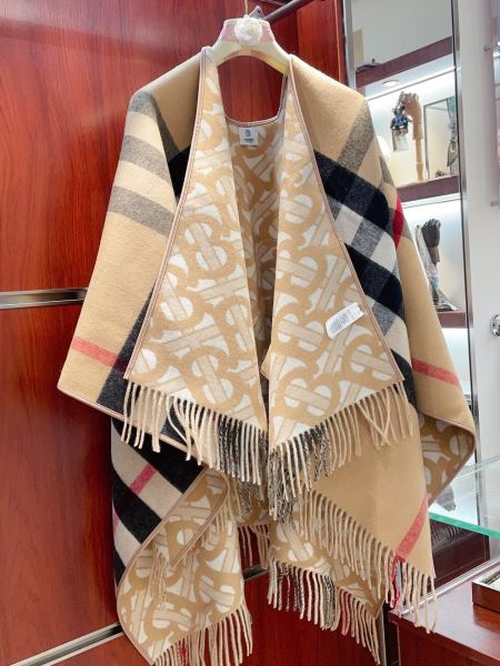 Streetwear Scarf BURBERRY 328751