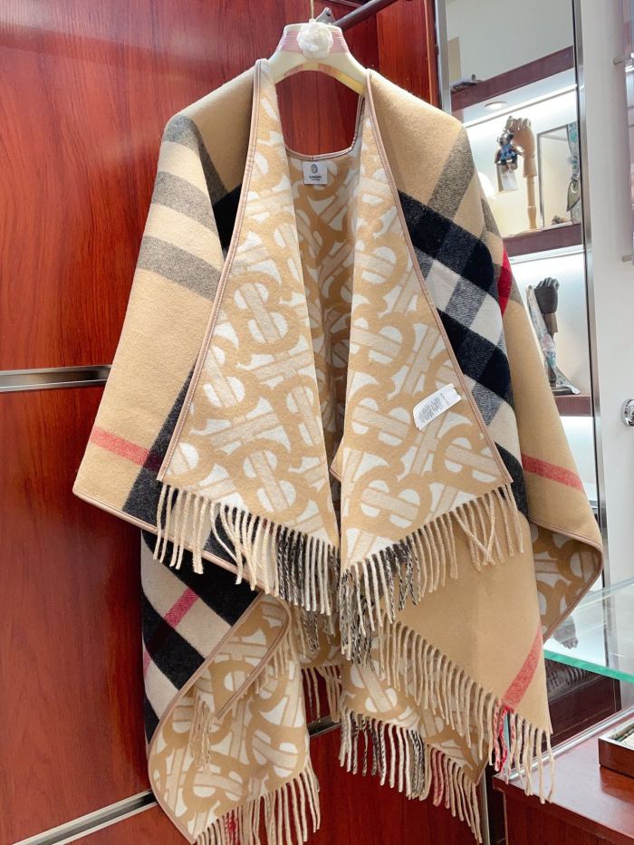 Streetwear Scarf BURBERRY 328751