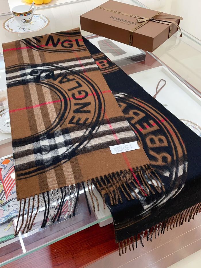 Streetwear Scarf Burberry 328789 SIZE:30*180cm