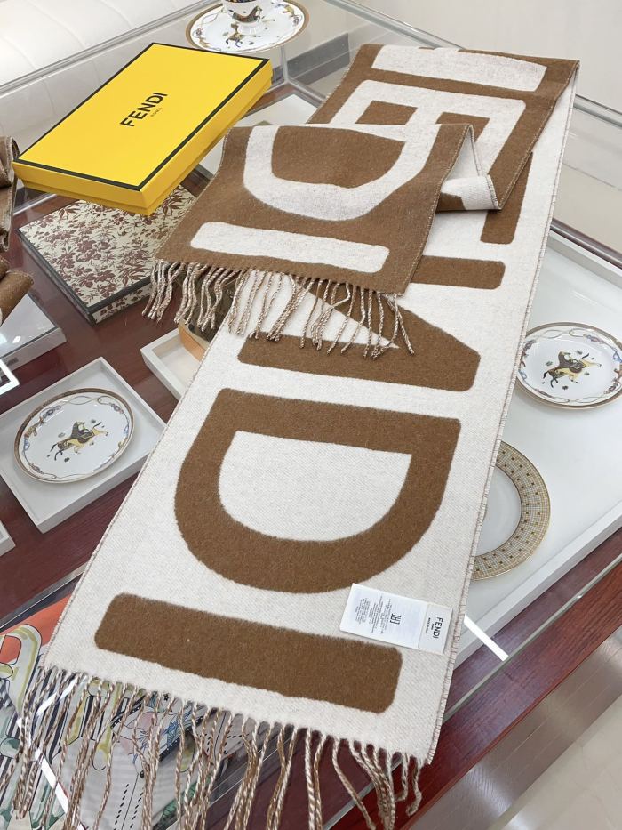 Streetwear Scarf FENDI 328752 SIZE:30*180cm