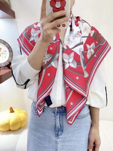 Streetwear Scarf LV 328782 SIZE:90cm*90cm