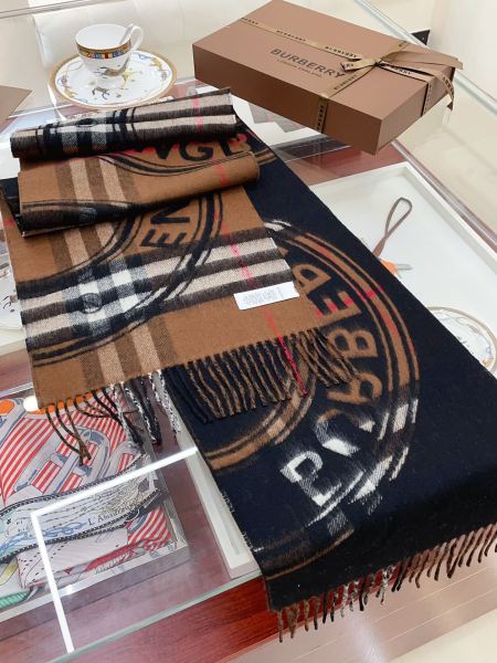 Streetwear Scarf Burberry 328789 SIZE:30*180cm