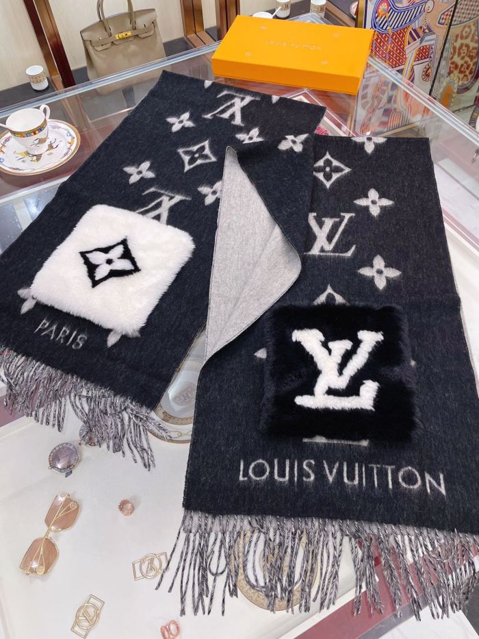 Streetwear Scarf LV 328795 SIZE:90cm*90cm