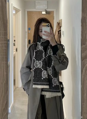 Streetwear Scarf GUCCI 328735 SIZE:45*195cm