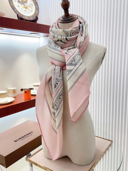 Streetwear Scarf BURBERRY  328740 SIZE:140cm*140cm