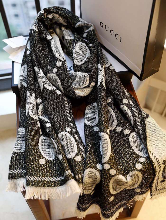 Streetwear Scarf GUCCI 328735 SIZE:45*195cm