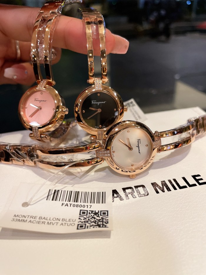 Watches Ferragamo 329768 size:26mm