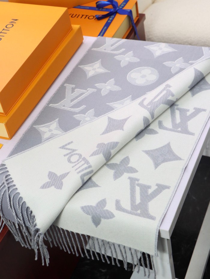 Streetwear Scarf LV 328723 size:32*180cm