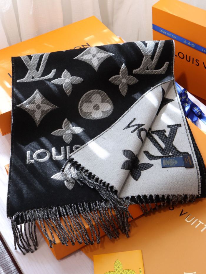 Streetwear Scarf LV 328727 SIZE:32*180cm