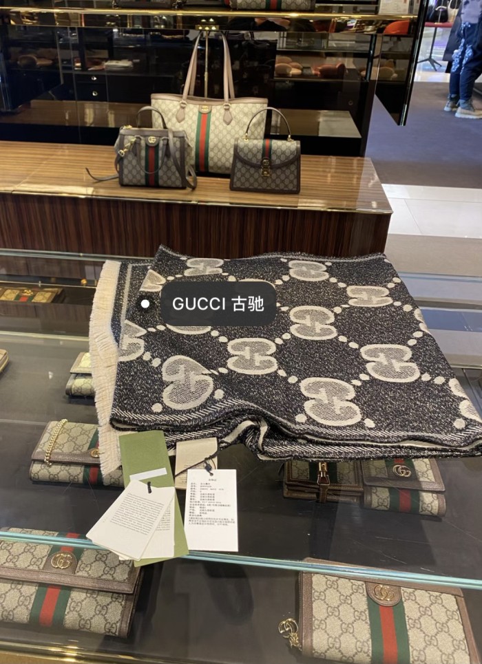 Streetwear Scarf GUCCI 328735 SIZE:45*195cm