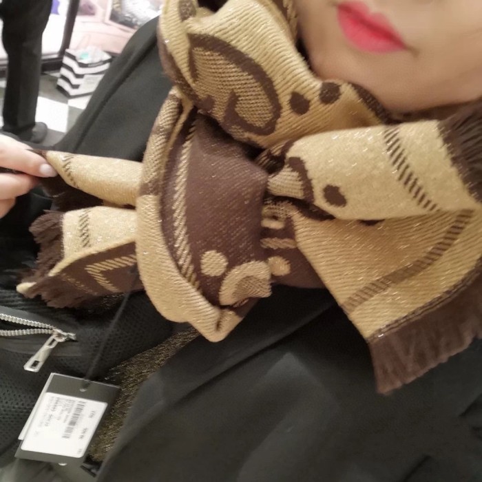 Streetwear Scarf GUCCI 328734 SIZE:45*195cm