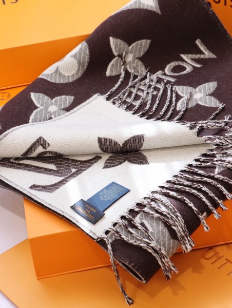 Streetwear Scarf LV 328725 SIZE:32*180cm