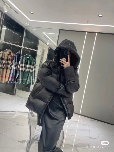 Clothes Canada goose 44