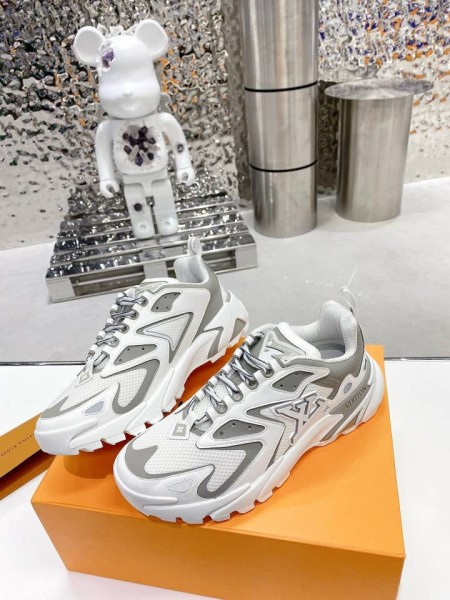 Louis Vuitton LV Runner Tatic Sneaker White