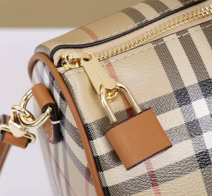Burberry Leather Bowling Bag Handbag Medium Size Women's Archive Beige/Sandalwood Brown 80713551 size 30*15*21 cm