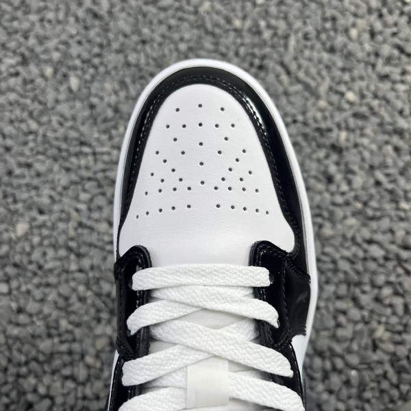 Jordan 1 Low SE Concord