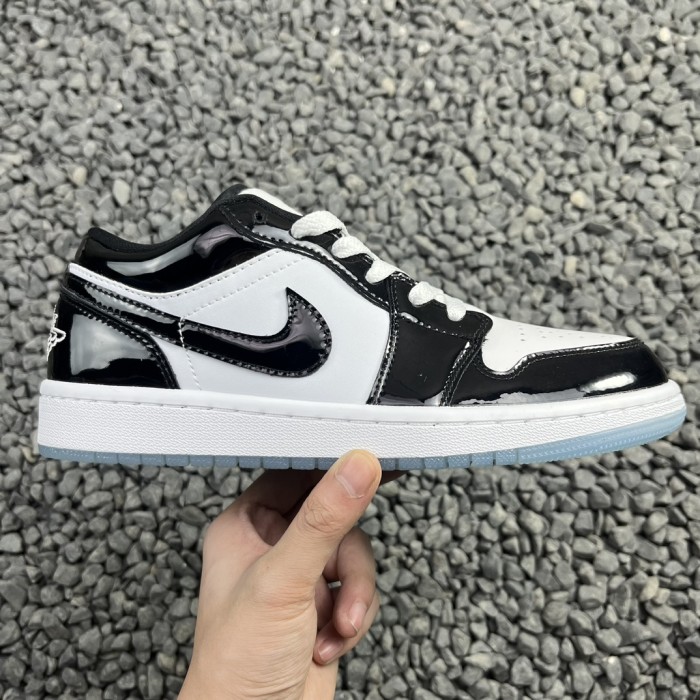 Jordan 1 Low SE Concord