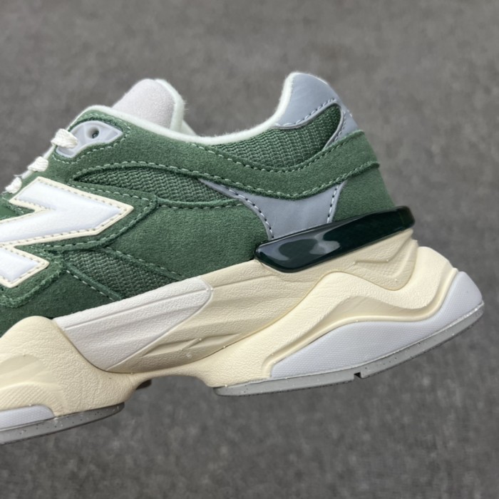 New Balance 9060 Nori
