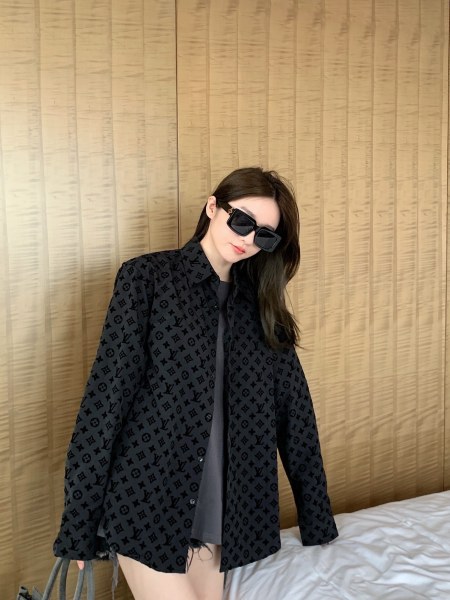  Clothes Louis Vuitton 1198