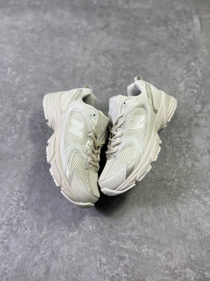 New Balance 530 Moonbeam