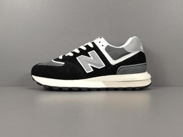 New Balance 574 Black Reflection