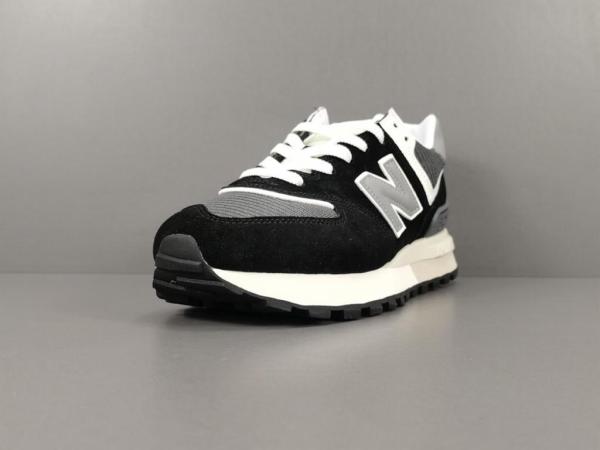 New Balance 574 Black Reflection