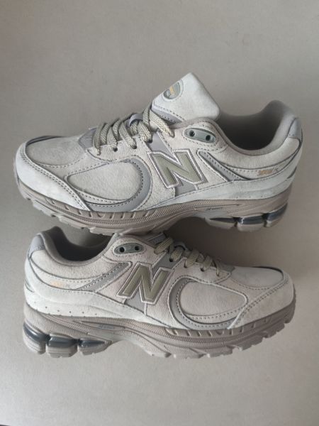 New Balance 2002R Deep Taupe