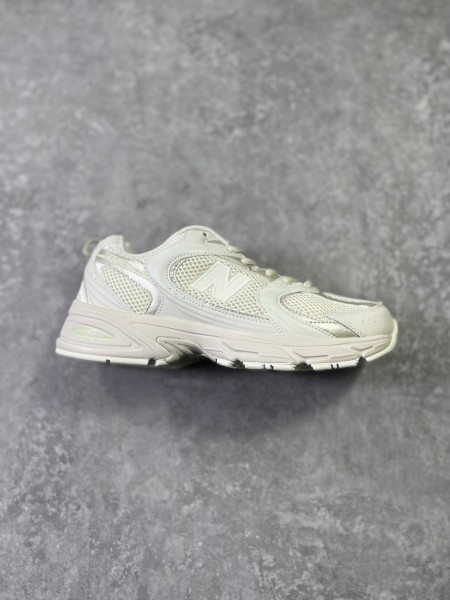 New Balance 530 Moonbeam