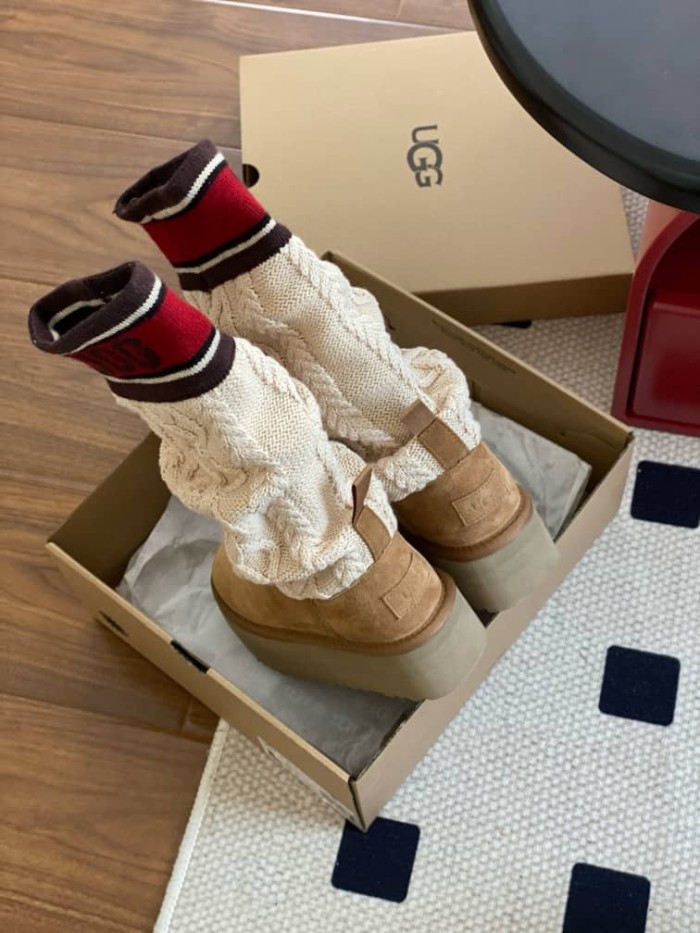 UGG Classic Sweater Letter Boot Chestnut (Women's)