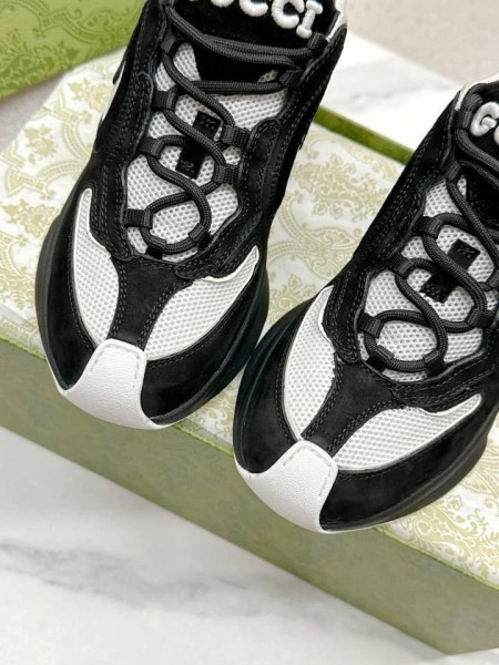 Gucci Run sneakers black suede