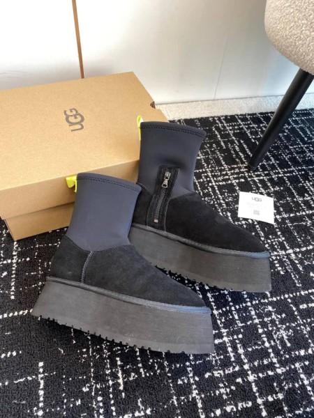 UGG Classic Dipper Boot Black (Women's)