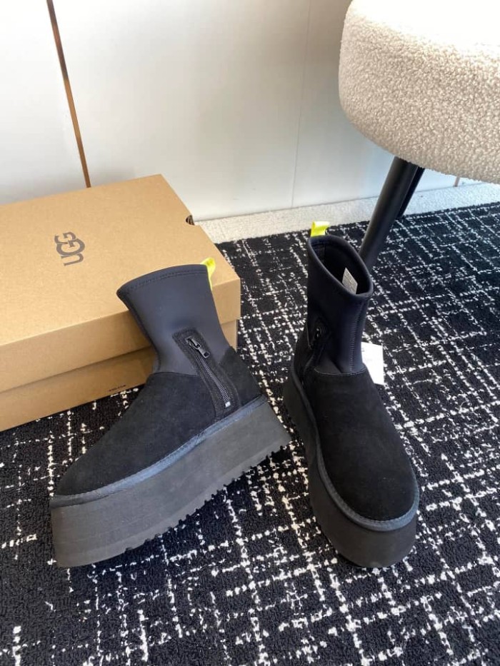 UGG Classic Dipper Boot Black (Women's)