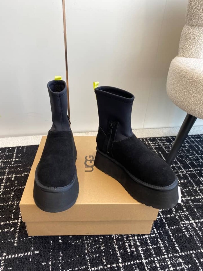 UGG Classic Dipper Boot Black (Women's)