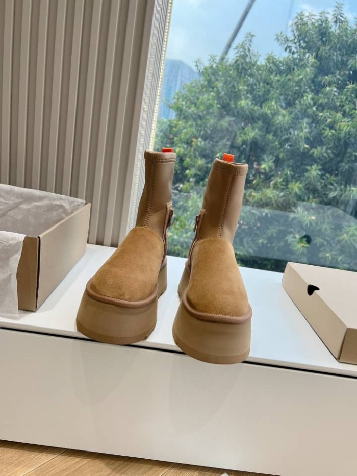 UGG Classic Dipper Boot Chestnut (Women's)