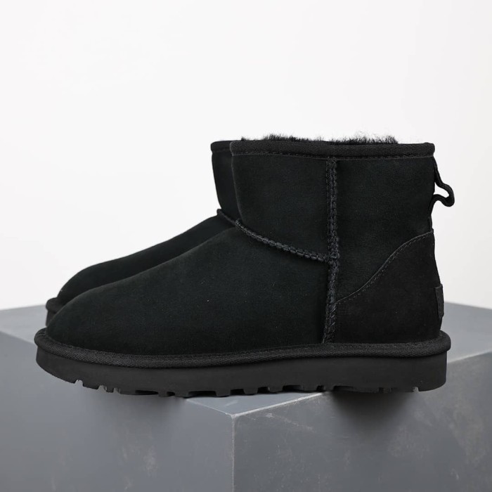 UGG Classic Mini II Boot Black (Women's)